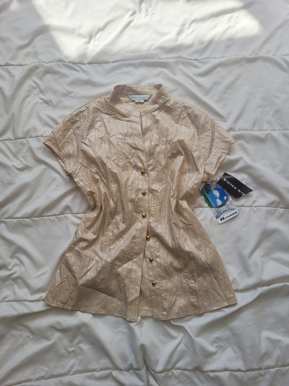 Bianca Nyagrd Pale Gold Textured Short-Sleeve Button Front Blouse